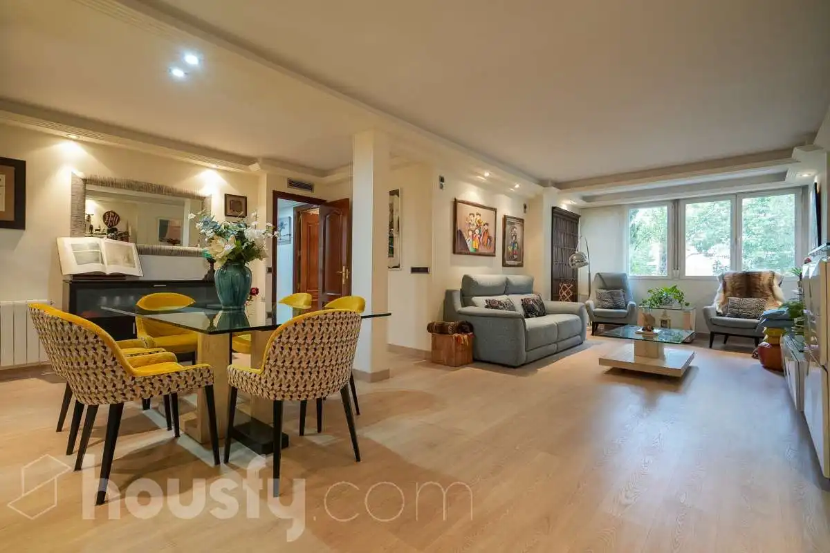 Appartement avec ascenseur à vendre à Calle Santa Virgilia .