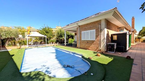 Foto 3 de Casa o chalet en venta en Pintor Dalí, Zona Hospital, Linares