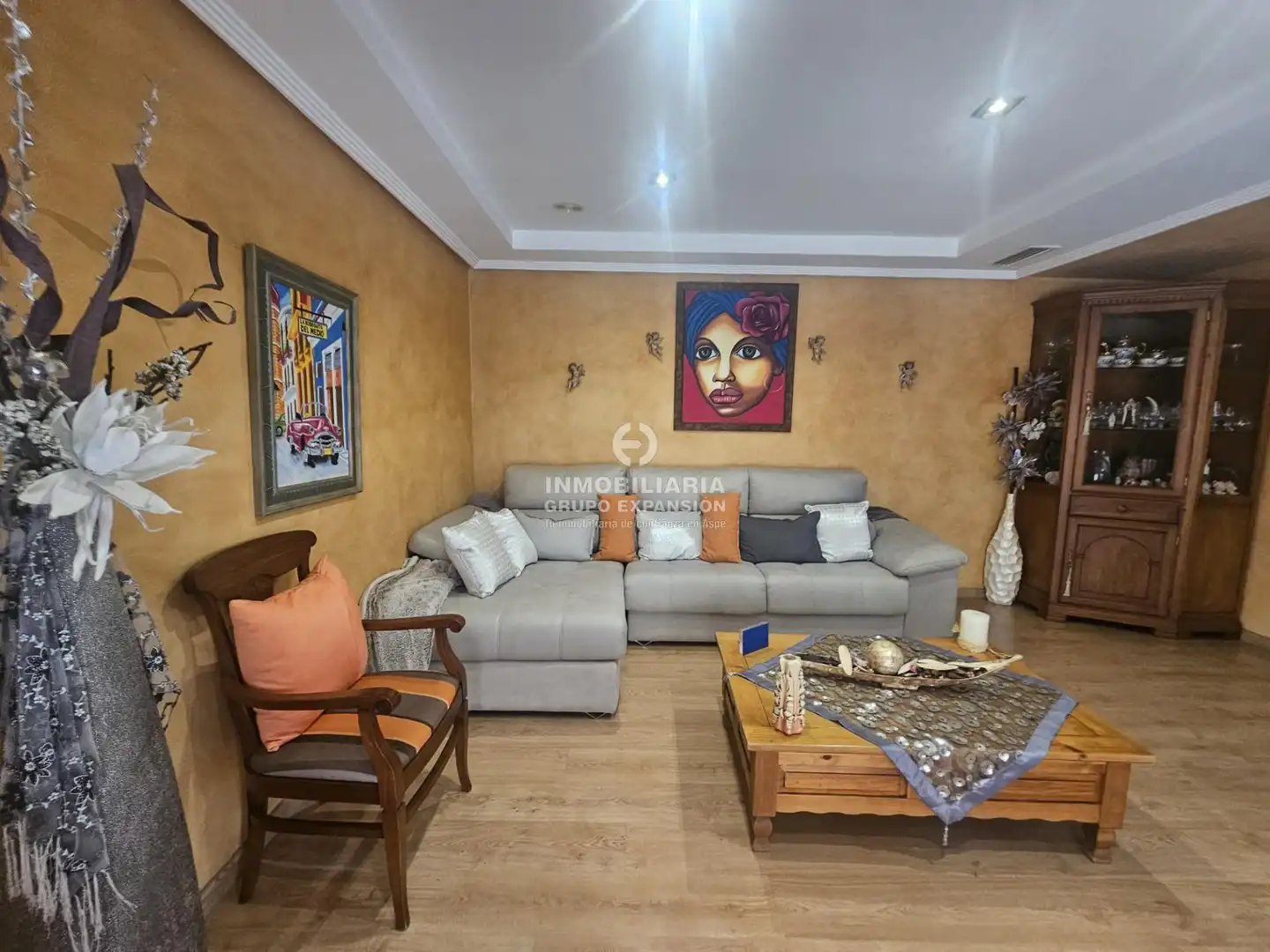 Wohnzimmer von Wohnung zum Verkauf in Aspe mit Klimaanlage, Heizung und Privatgarten