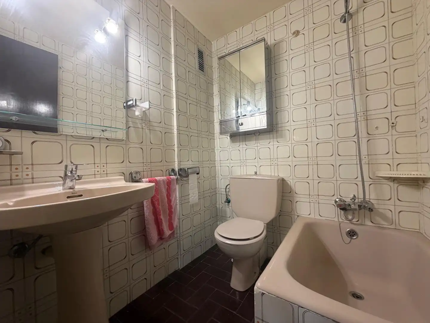 Flat with terrace for sale in Calle Emili Grahit, imagen 23