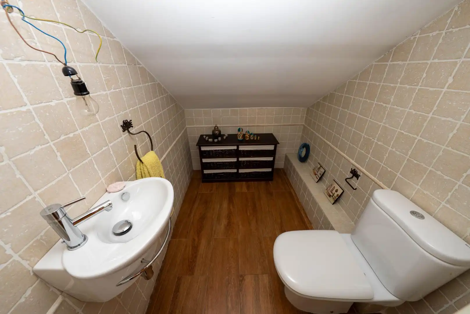 Baño de Casa adosada en venta en Leganés con Aire acondicionado, Calefacción y Jardín privado
