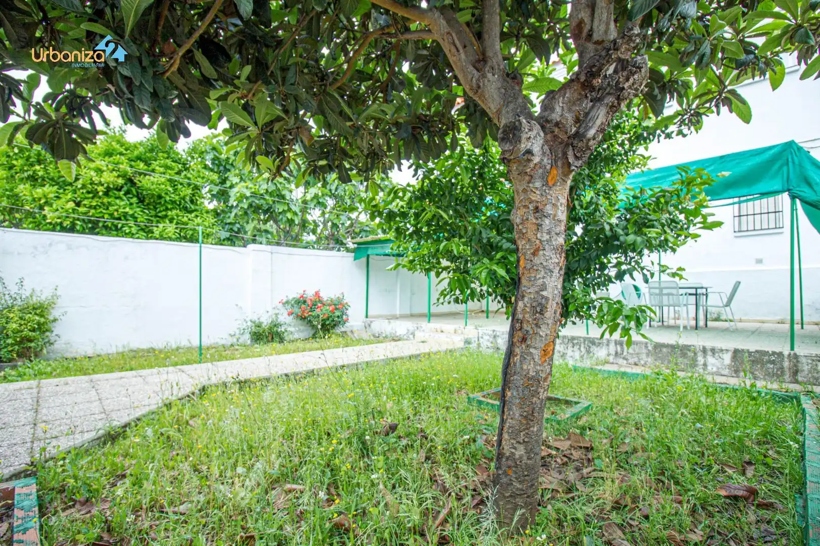 Jardín de Casa adosada en venta en Badajoz Capital con Aire acondicionado, Jardín privado y Terraza