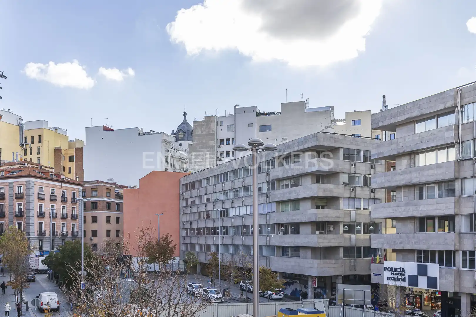 Vista exterior de Apartamento en venta en Madrid con Aire acondicionado, Calefacción y Balcón