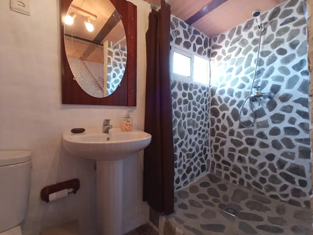 Bany de Casa o xalet en venda en Vélez-Málaga amb Aire condicionat, Terrassa i Piscina