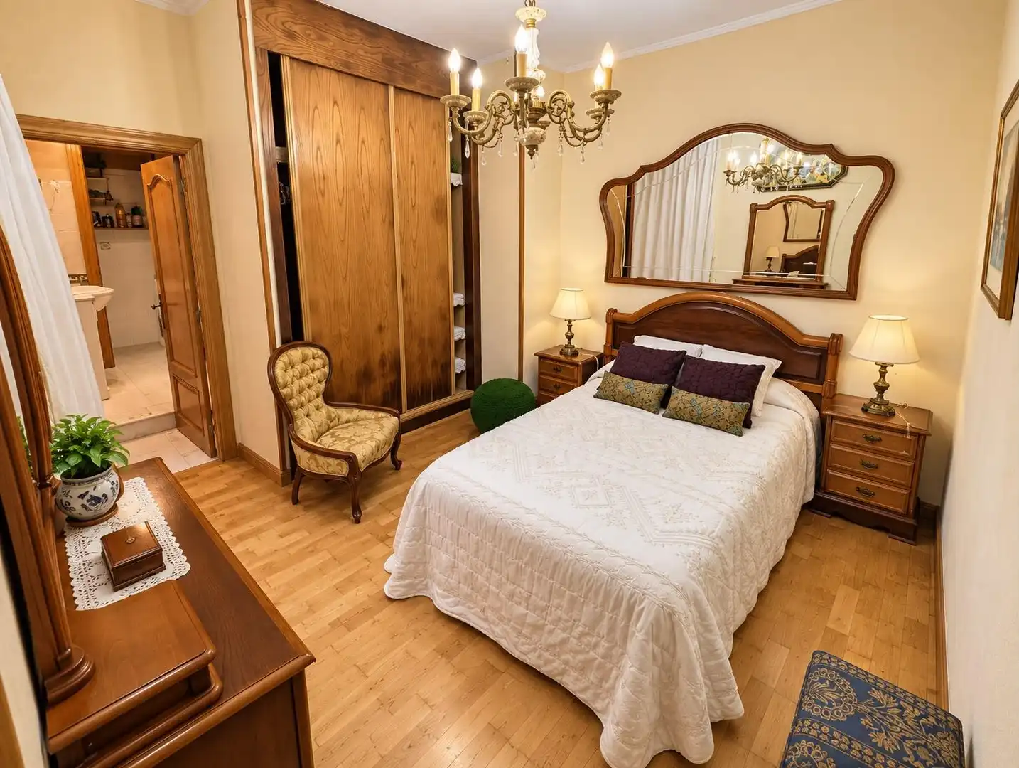 Habitación de Piso en venta en Ribadesella con Calefacción, Parquet y Terraza