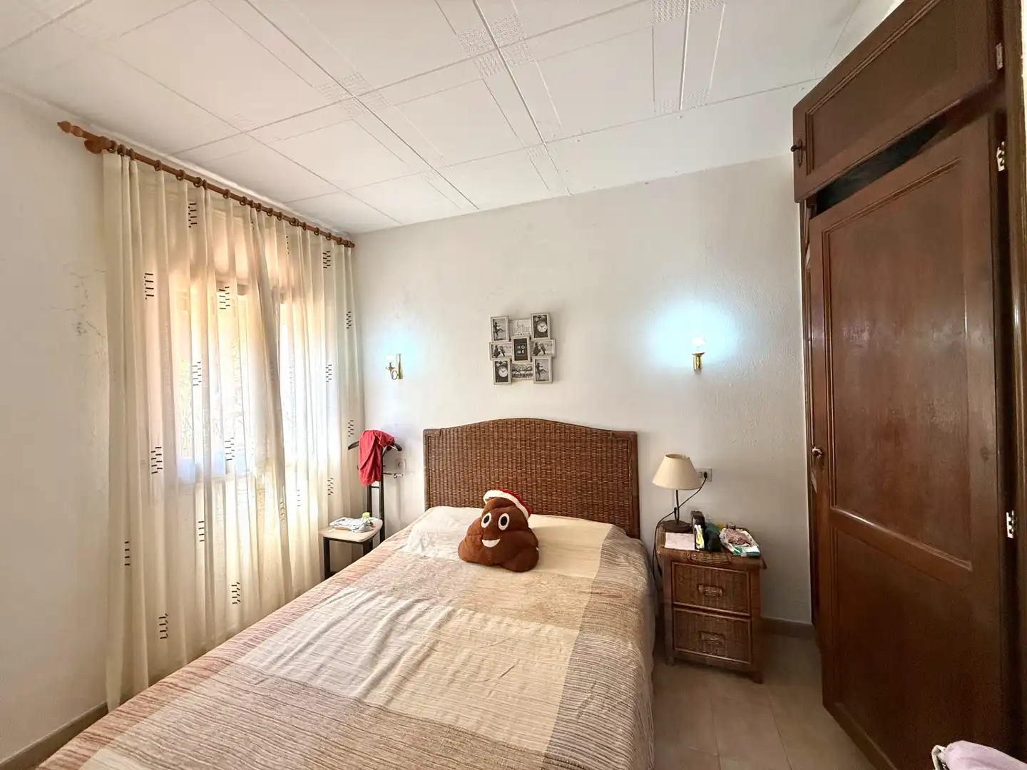 Casa con terraza en venta en Carrer de Guillem de Bonadona 14, imagen 13