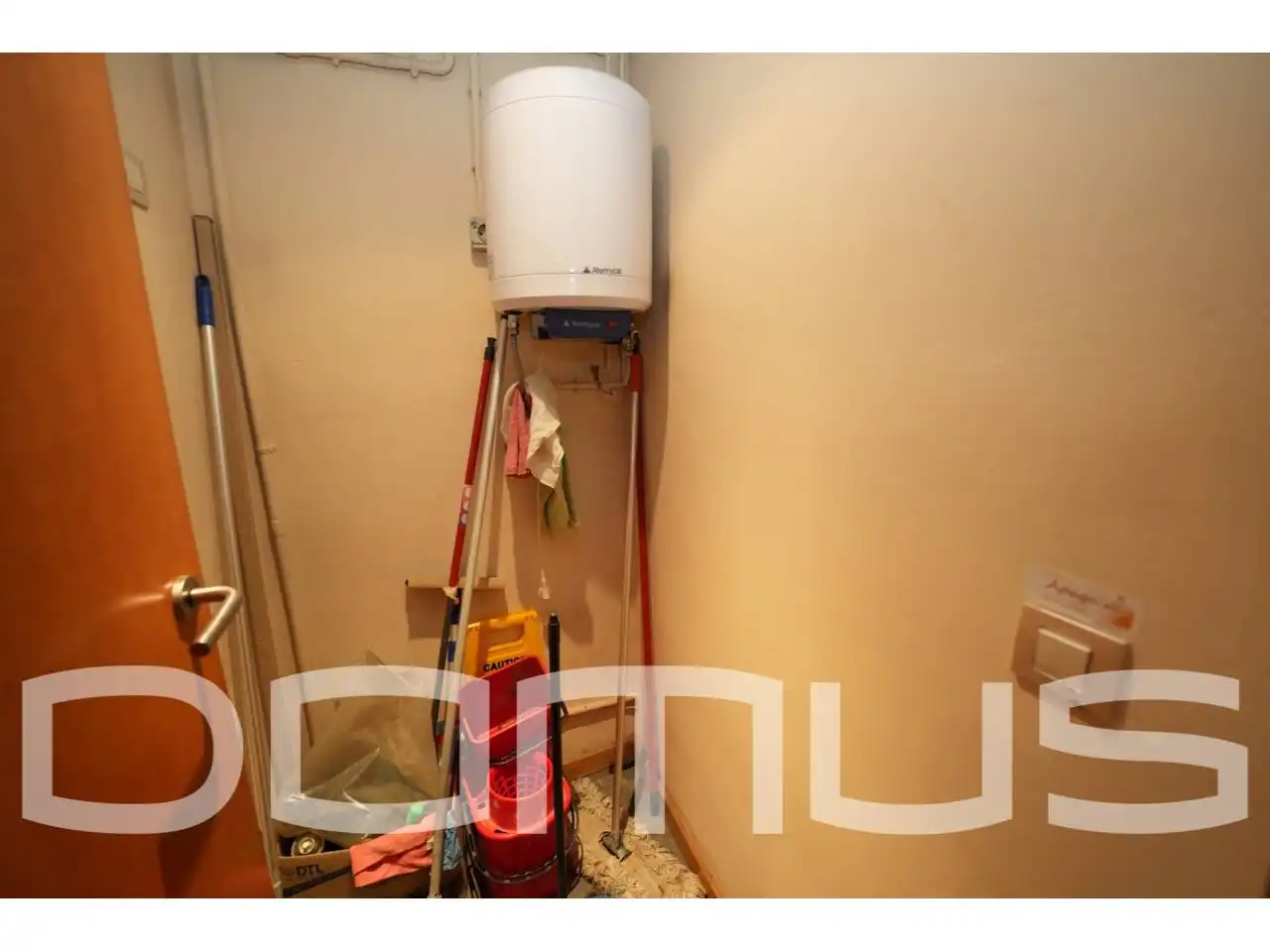 Habitación de Oficina de alquiler en Sant Boi de Llobregat con Aire acondicionado y Calefacción