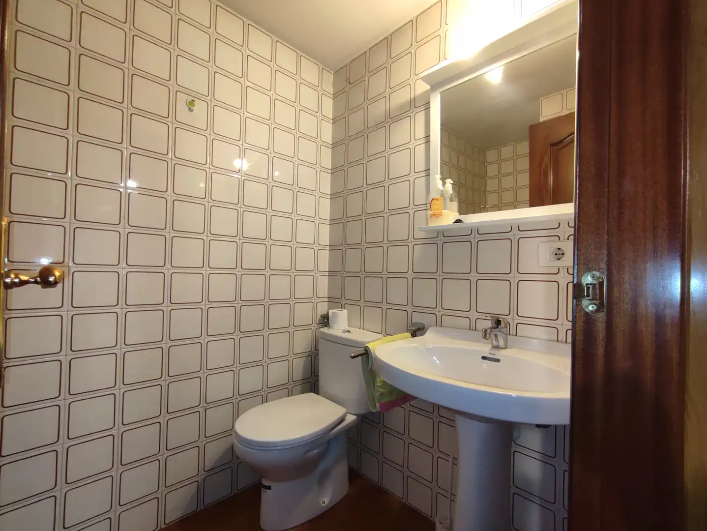 Baño de Piso de alquiler en Gijón  con Calefacción, Parquet y Amueblado
