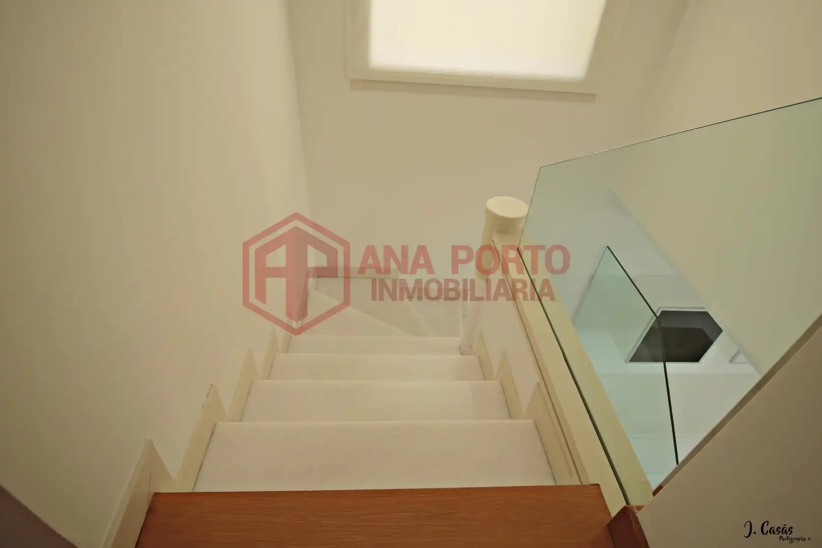 Casa adosada en venda en O Grove   amb Calefacció, Jardí privat i Parquet