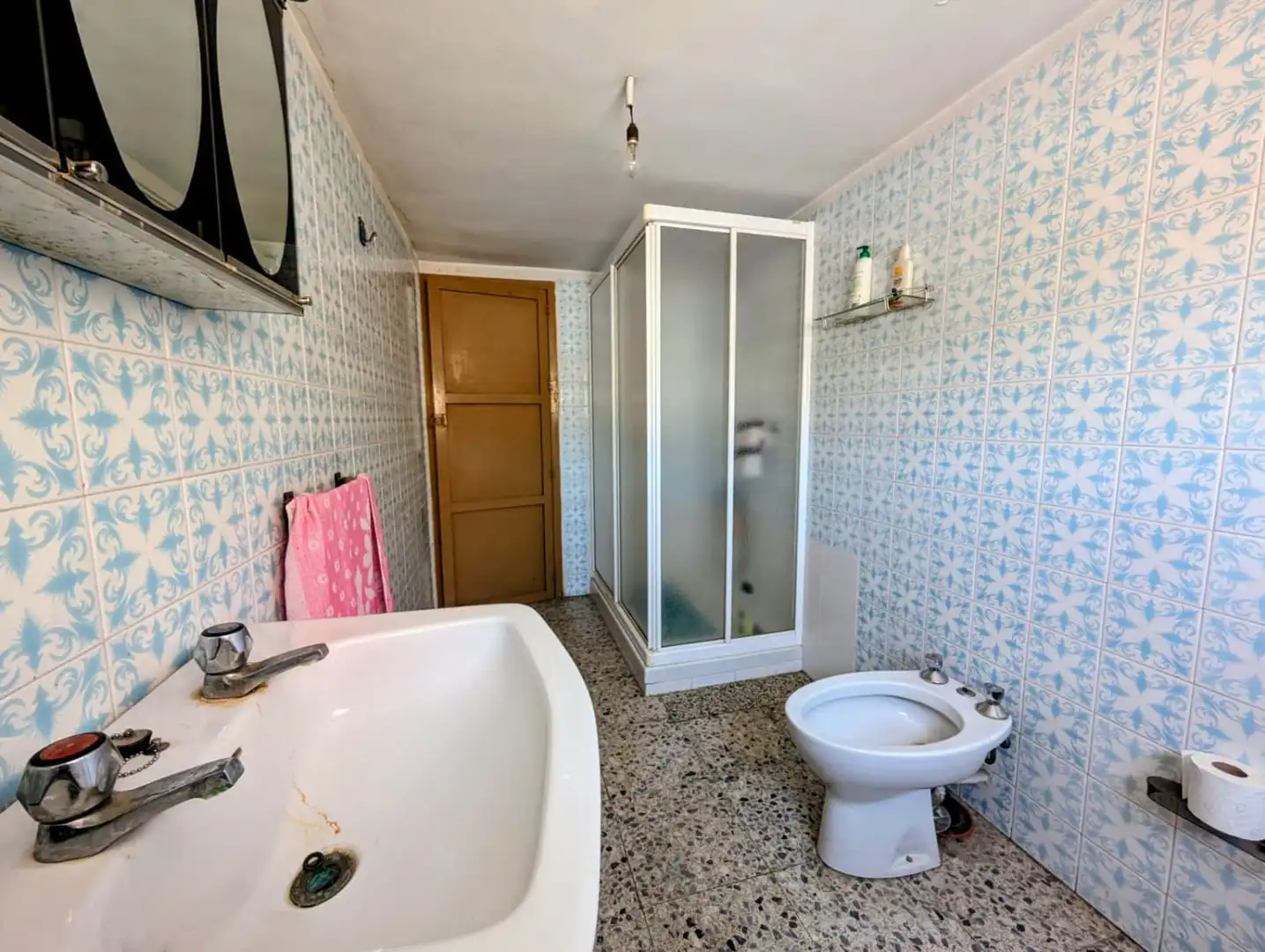Bany de Casa o xalet en venda en Loja amb Terrassa i Traster