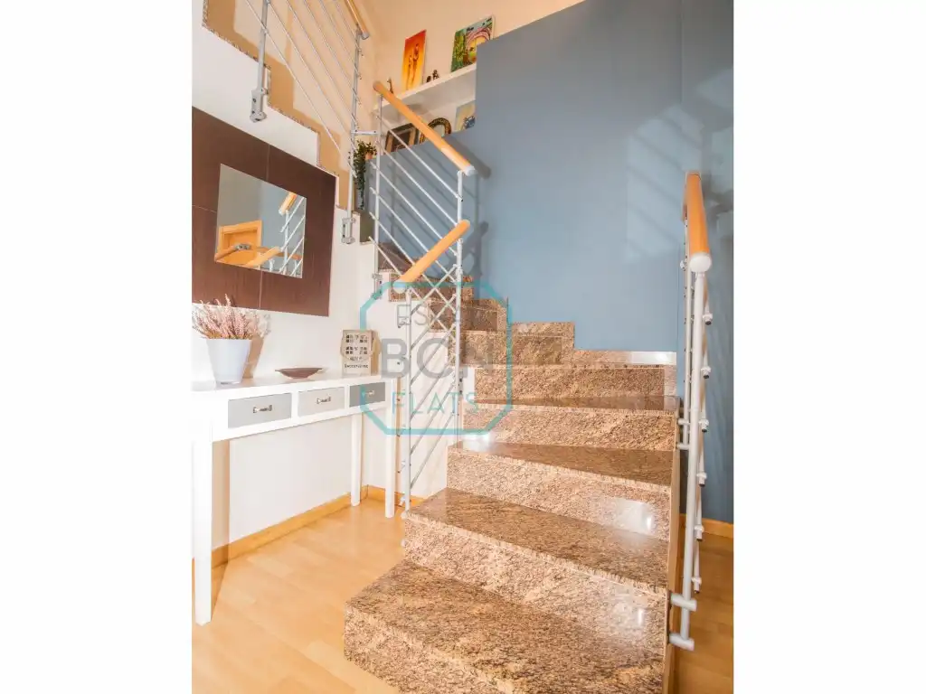 Maisonette zum Verkauf in Barcelona