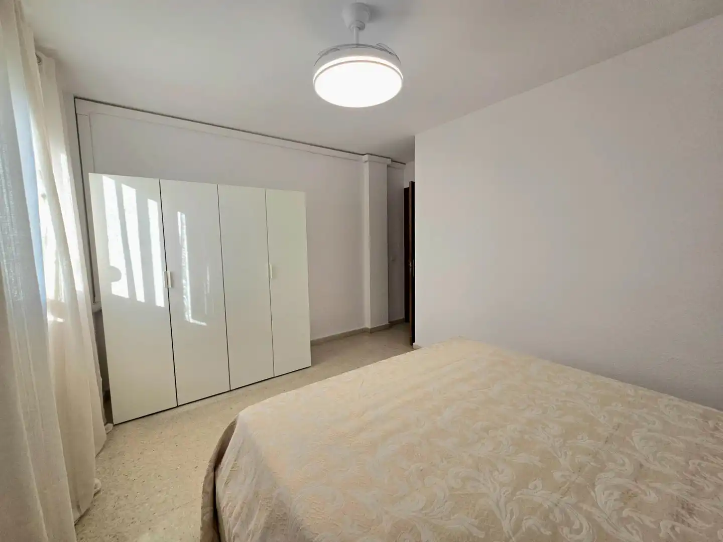 Schlafzimmer von Wohnung zum Verkauf in Torremolinos mit Klimaanlage, Privatgarten und Terrasse