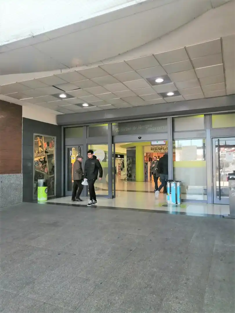 Local en venda en Madrid amb Aire condicionat i Calefacció