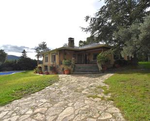 Jardí de Casa o xalet en venda en Robledo de Chavela amb Calefacció, Terrassa i Piscina