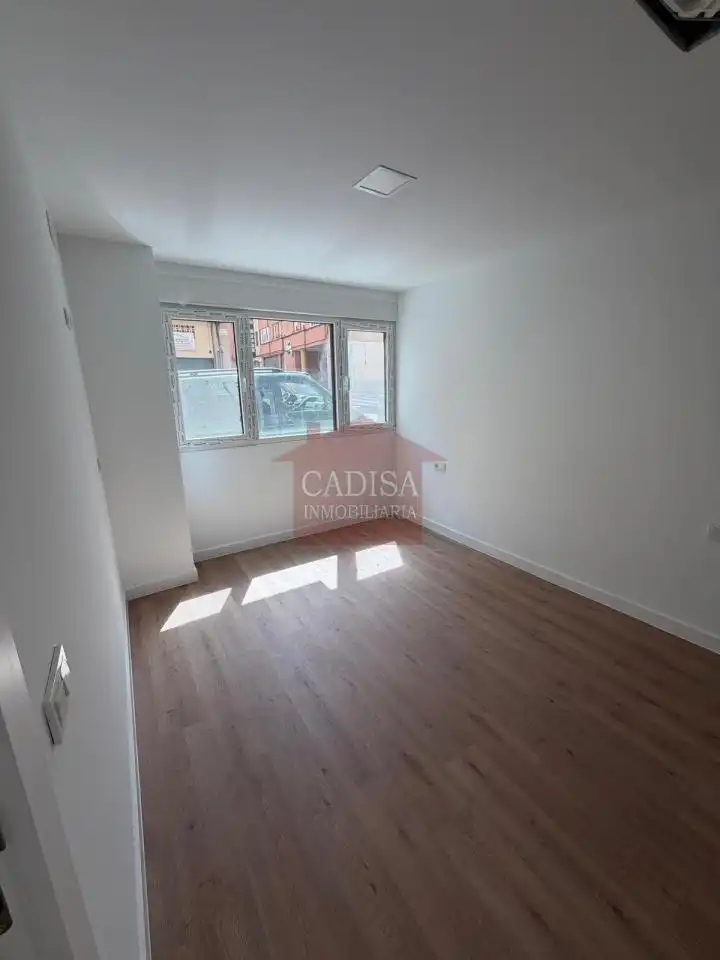 Habitación de Estudio en venta en Salamanca con Aire acondicionado, Calefacción y Amueblado