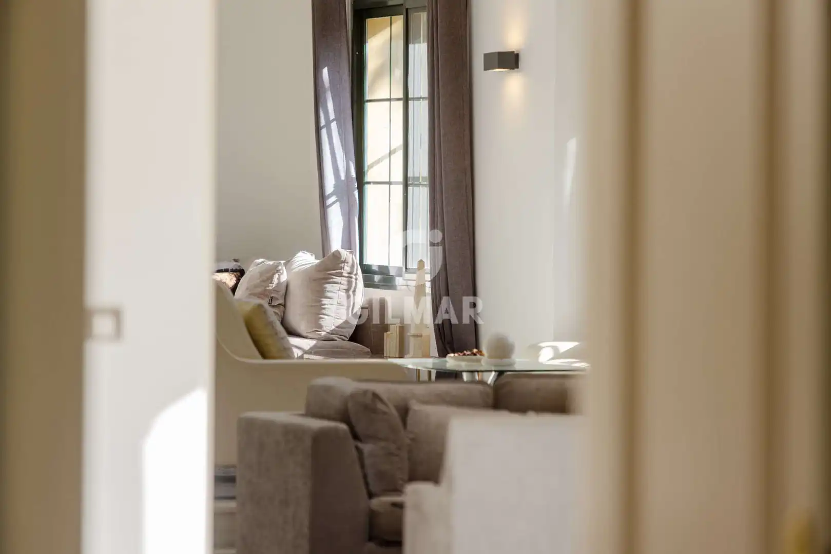 Sala de estar de Casa o chalet en venta en Estepona con Calefacción, Jardín privado y Piscina