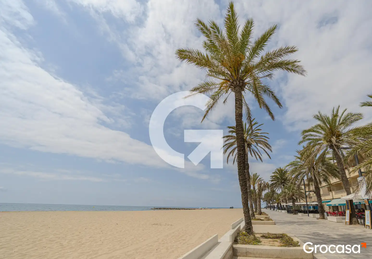Vista exterior de Piso en venta en Cubelles con Aire acondicionado y Terraza