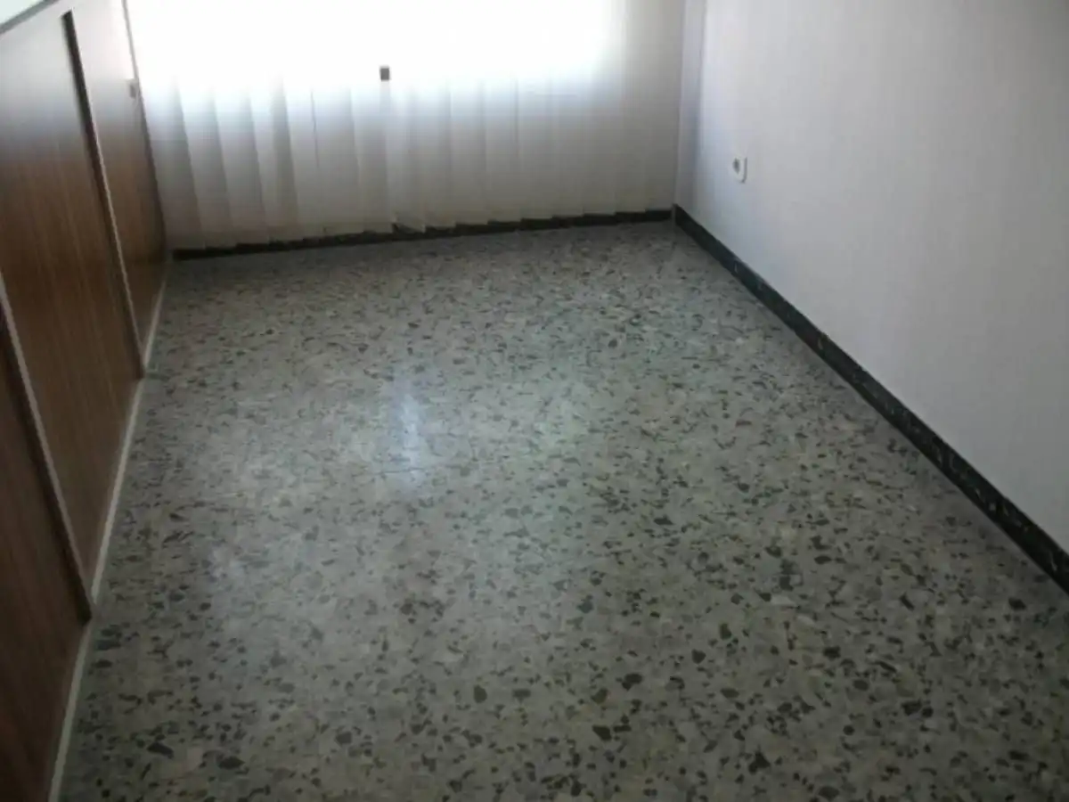 Office space to rent in Centre - Passeig i Rodalies, imagen 9