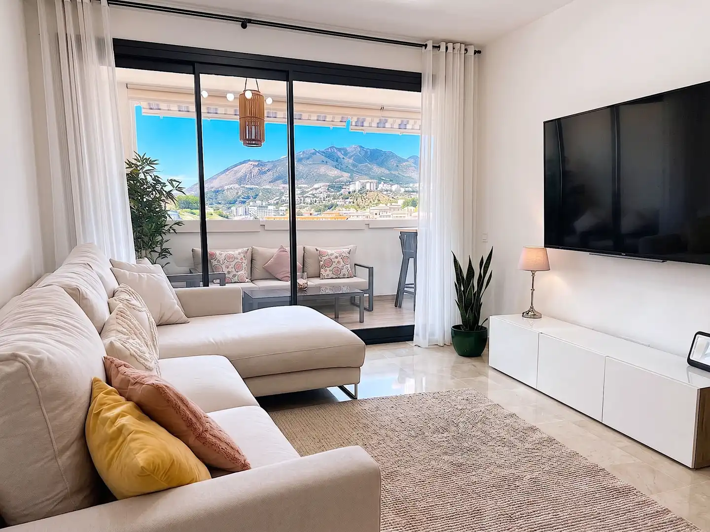 Sala de estar de Apartamento en venta en Torrequebrada