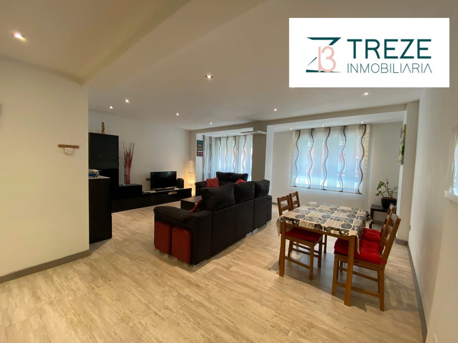 Living room of Flat for sale in Aranda de Duero  with Storage room
