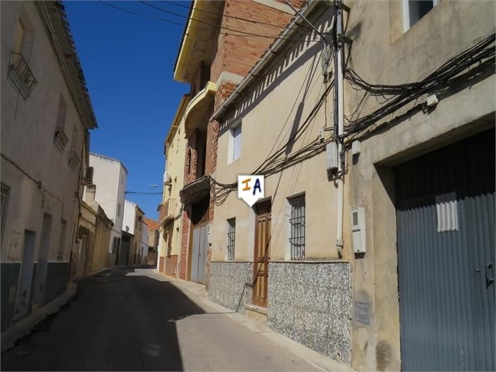 Vista exterior de Casa adosada en venta en Fuensanta de Martos