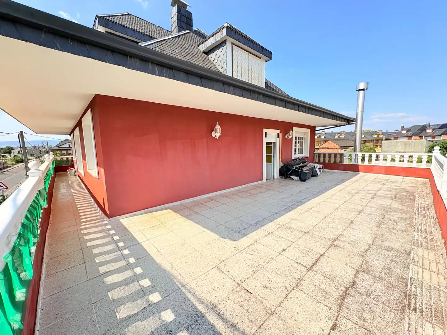 Terraza de Casa o chalet en venta en Ponferrada con Calefacción, Jardín privado y Terraza