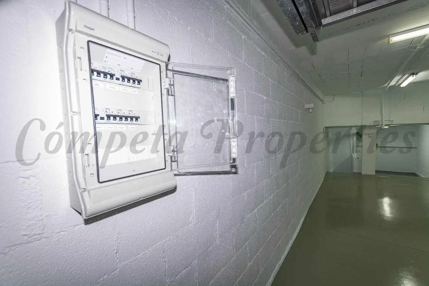 Garaje en venta en Nerja