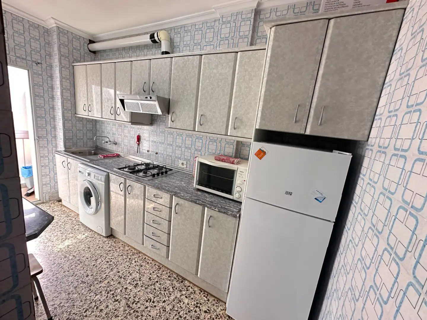 Flat for rent in Avenida de los Alfares, Fuensanta - Universidad
