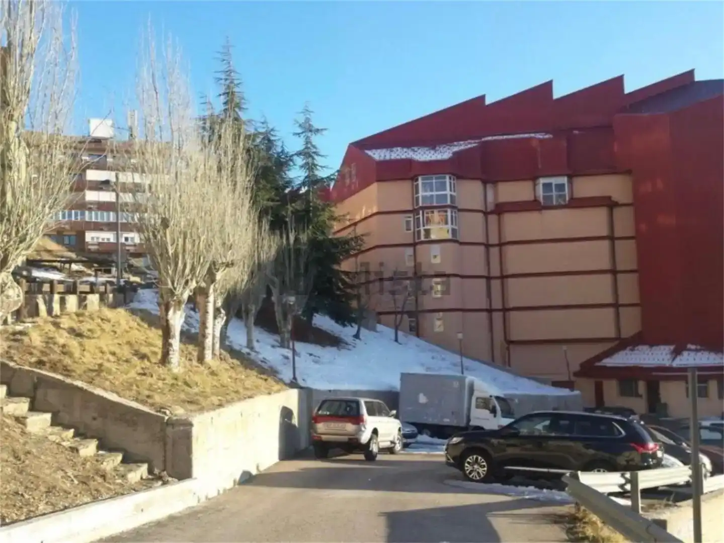 Vista exterior de Dúplex en venda en Sierra Nevada amb Jardí privat, Parquet i Moblat