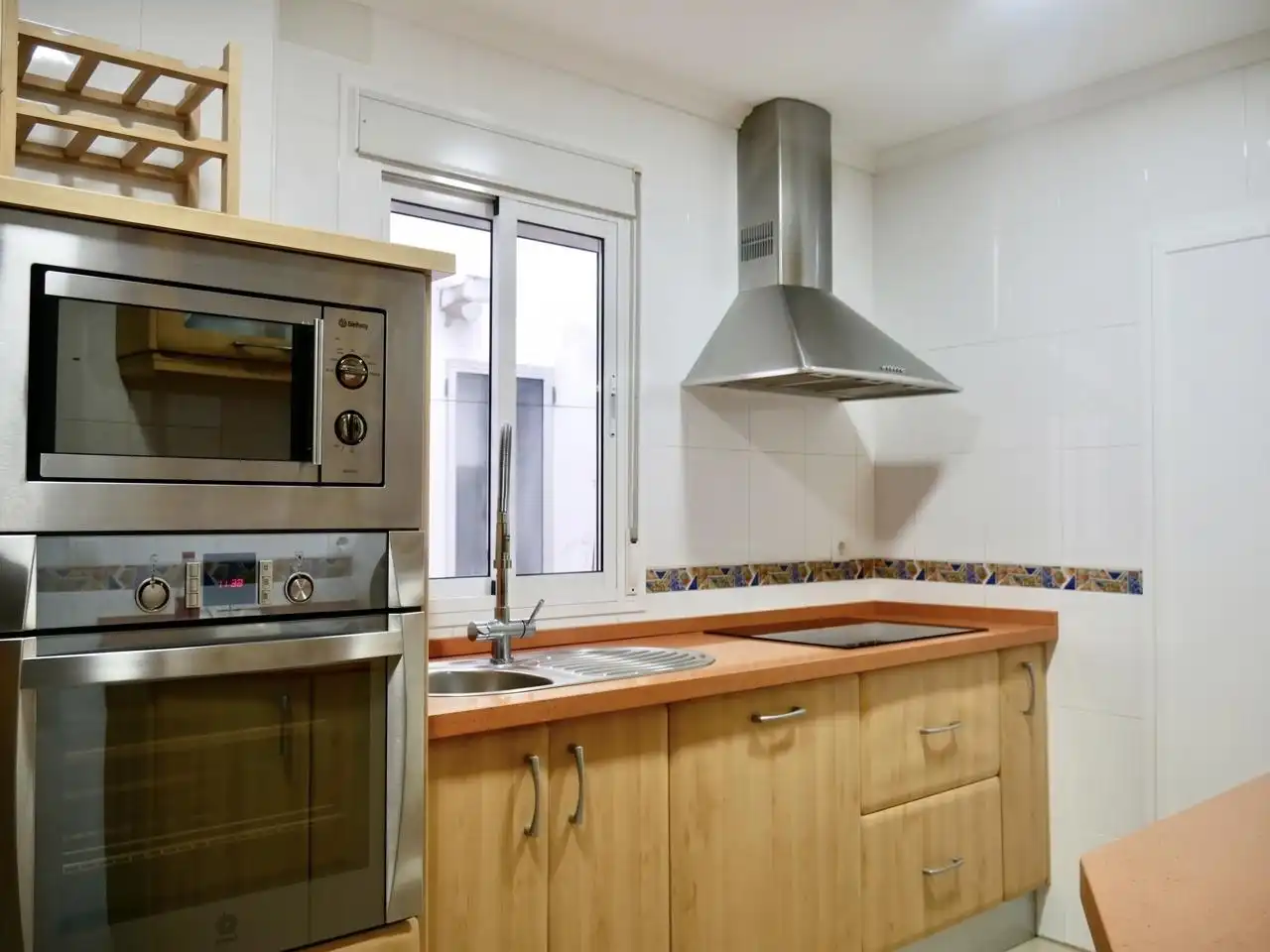 Kitchen of Flat for sale in La Rinconada  with Air Conditioner, Parquet flooring and Terrace