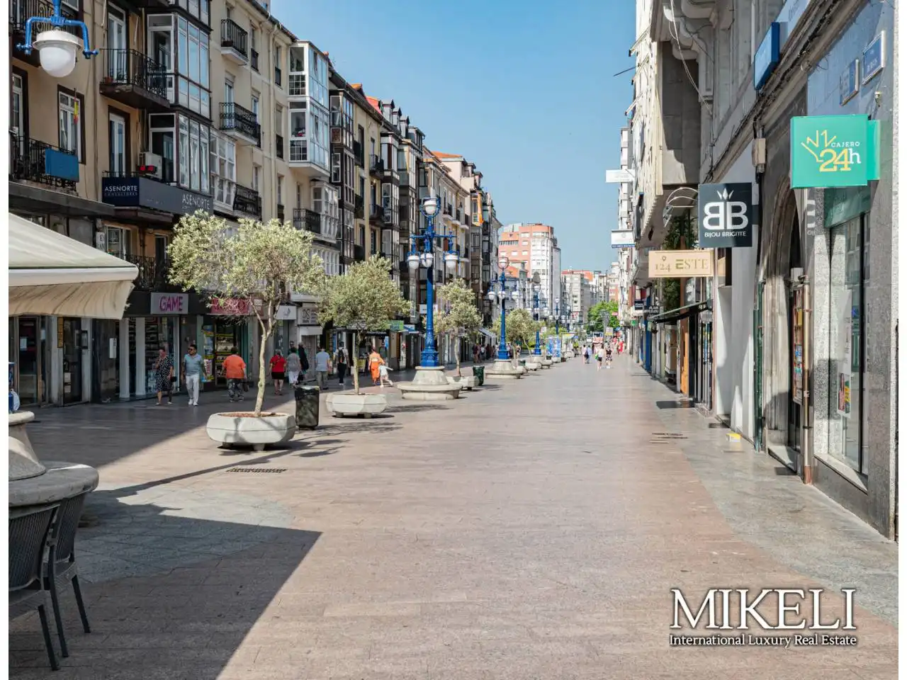 Vista exterior de Piso en venta en Santander con Calefacción, Parquet y Amueblado