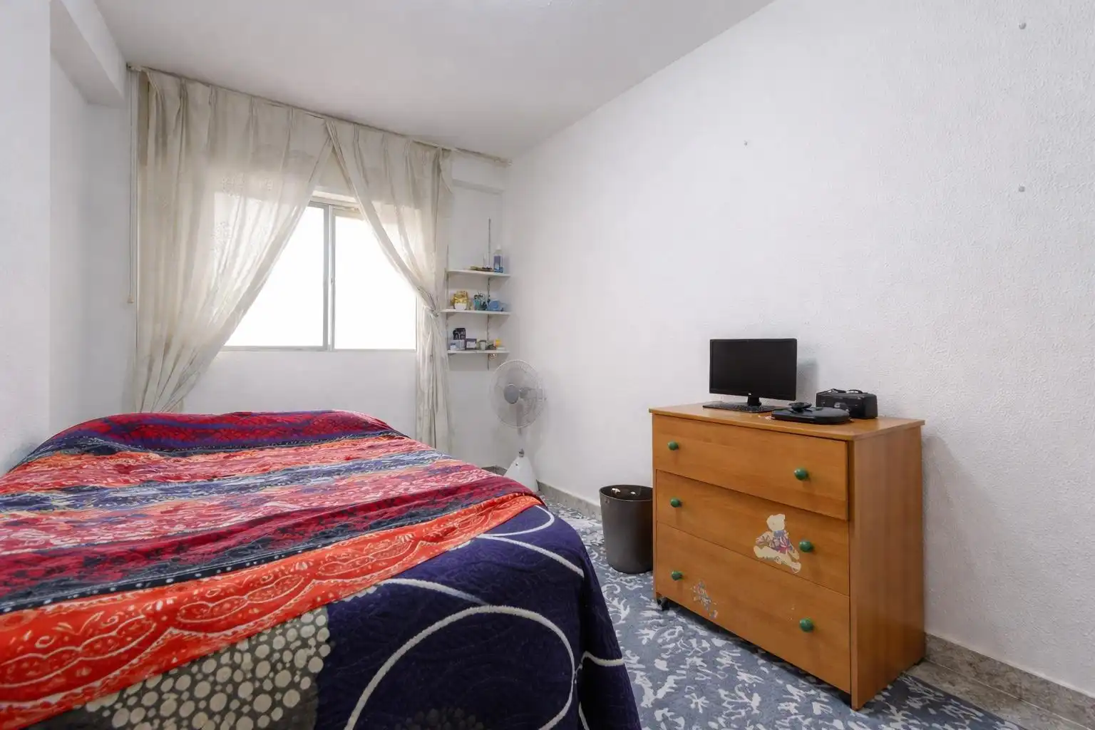 Habitación de Piso en venta en Almería con Amueblado