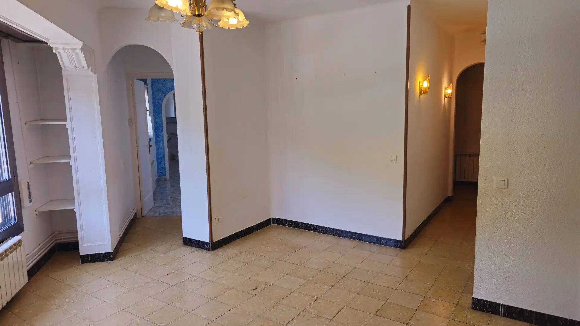 Flat for sale in Gironella