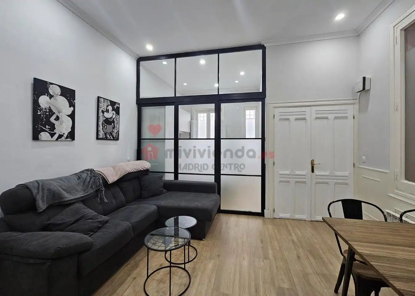 Sala d'estar de Planta baixa de lloguer en Madrid amb Aire condicionat, Calefacció i Moblat