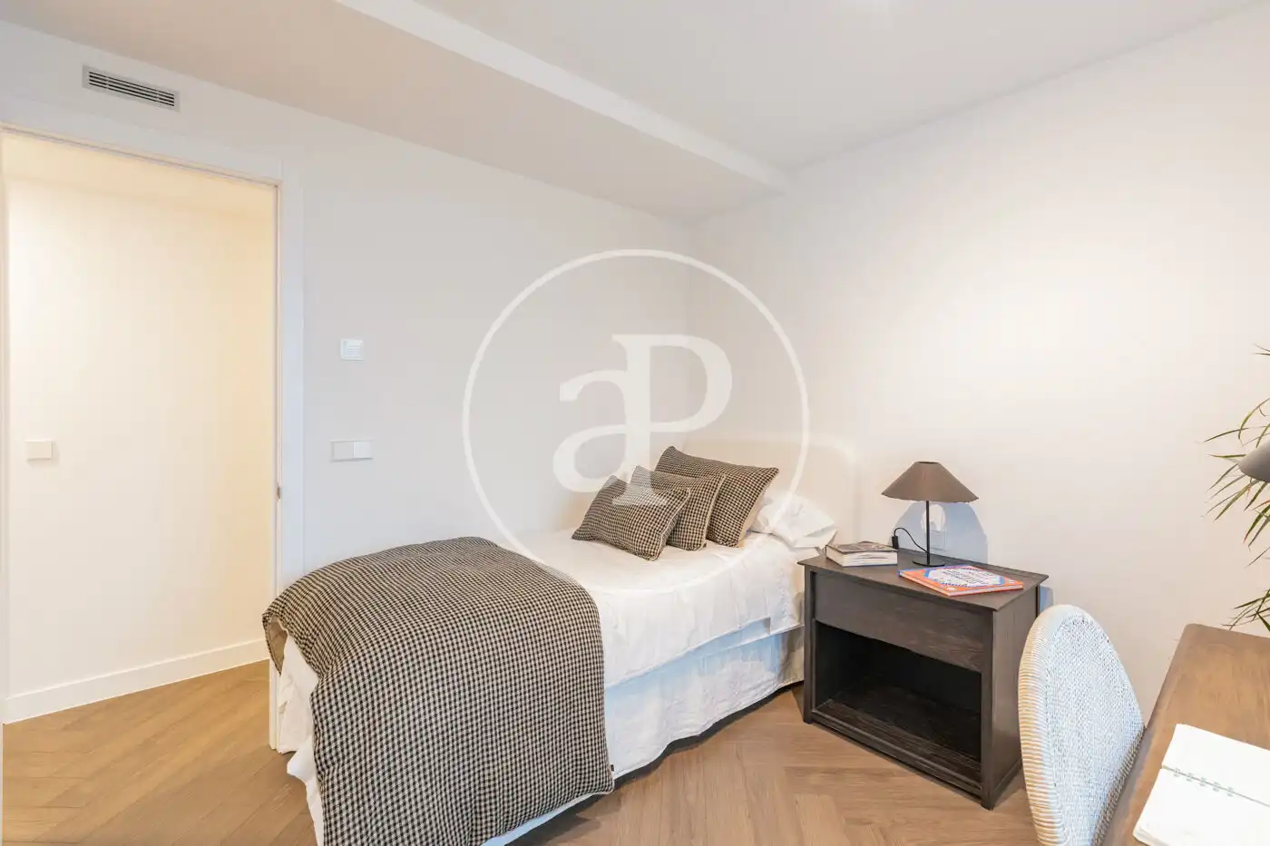 Bedroom of Attic for sale in Ciudad Lineal