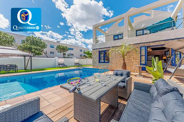 Casa-chalet en Venta en Vistahermosa