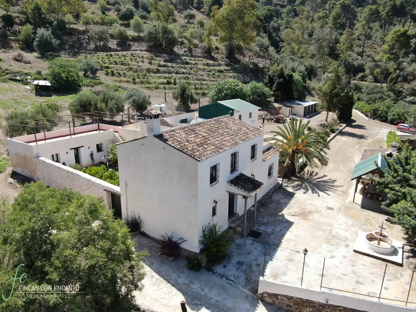 Vista exterior de Finca rústica en venda en Málaga amb Calefacció, Jardí privat i Piscina