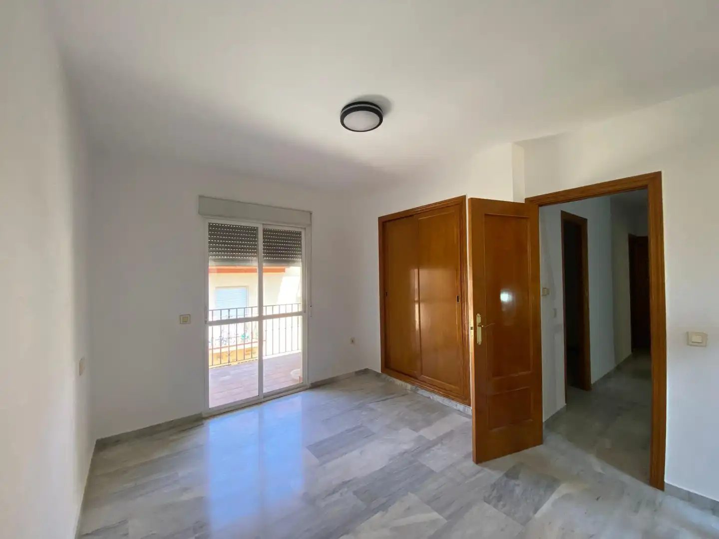 Habitación de Casa adosada de alquiler en Huétor Vega con Aire acondicionado, Calefacción y Terraza