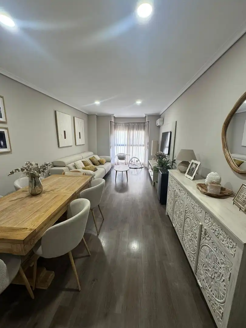 Living room of Apartments for sale in Valencia  with Air Conditioner and Heating