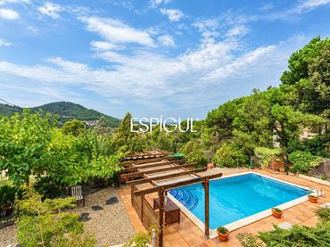 Maison avec balcon à vendre à La Joiosa