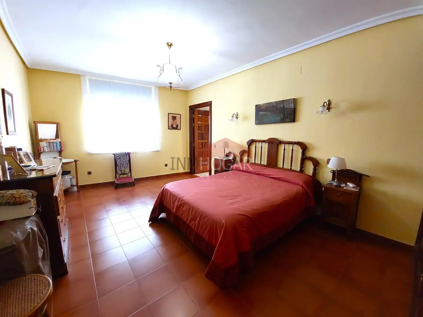 Bedroom of Houses for sale in Gutierre-Muñoz  with Heating, Private garden and Storage room