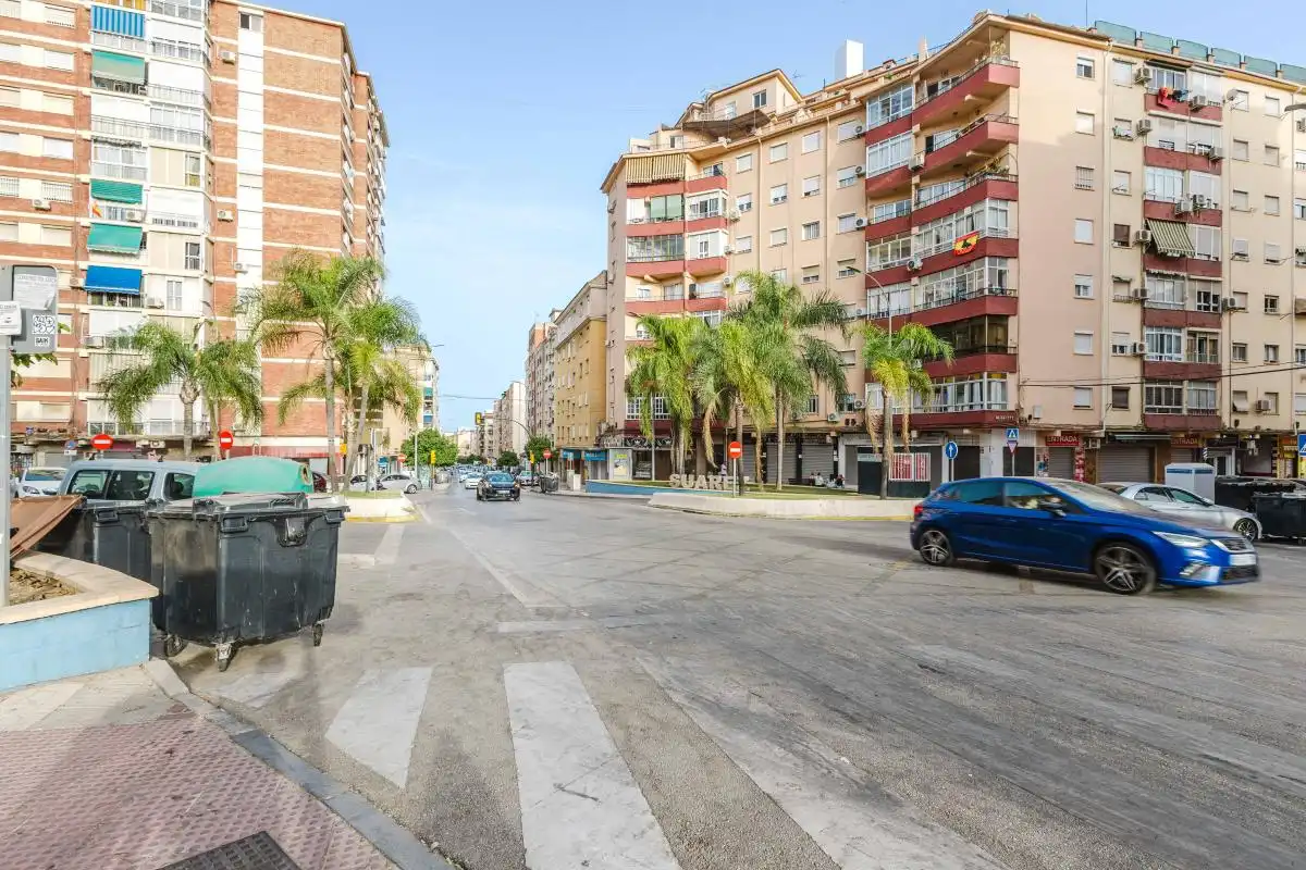 Vista exterior de Estudi en venda en Málaga amb Calefacció