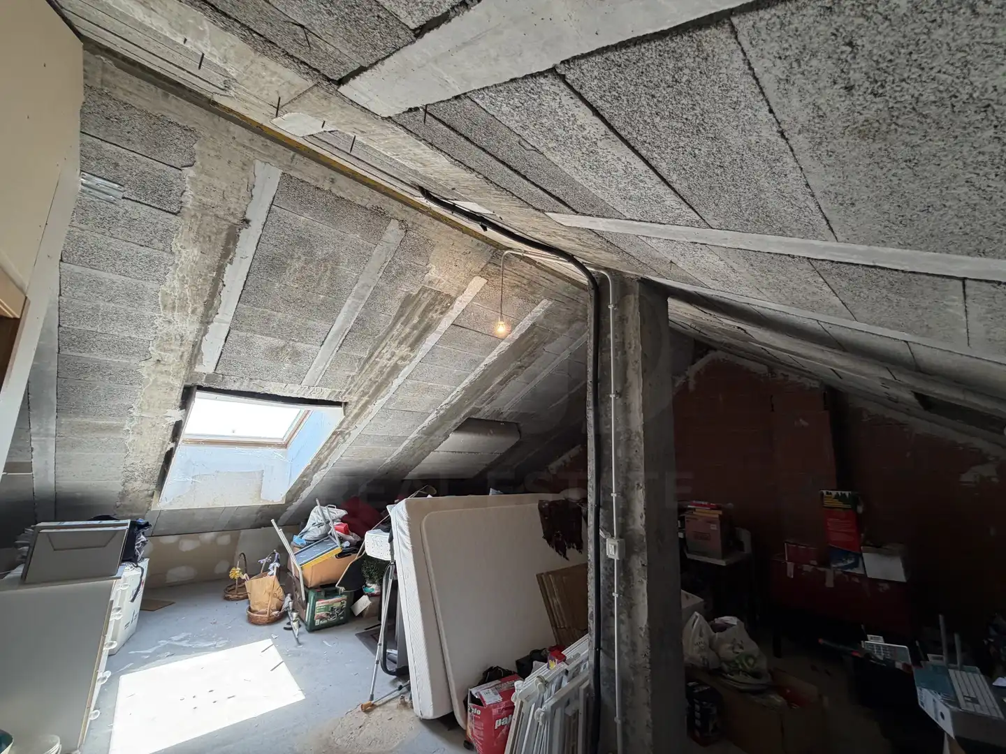 Casa aparellada en venda a Valverde de la Virgen, imagen 28
