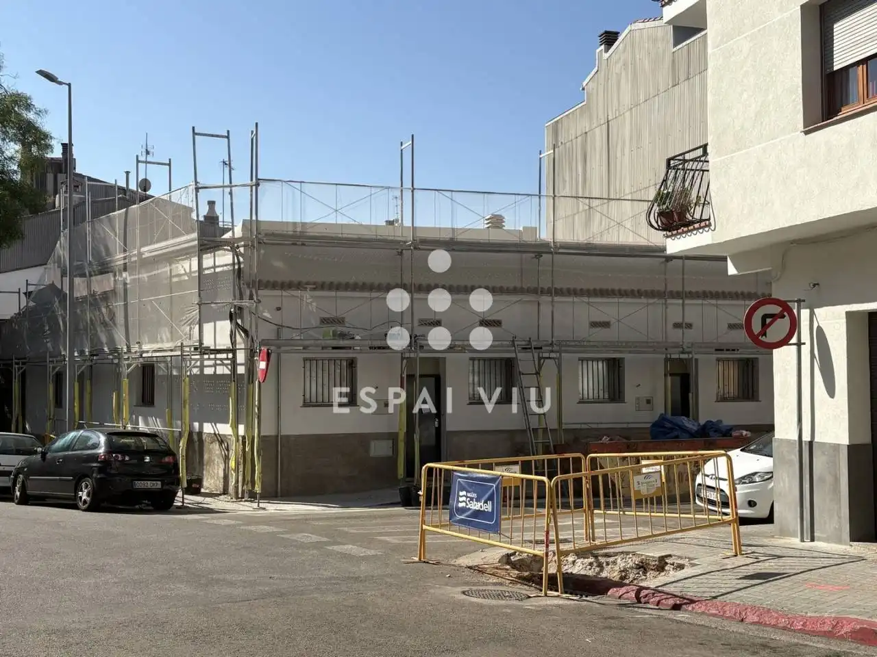Außenansicht von Haus oder Chalet zum Verkauf in Sabadell mit Heizung und Privatgarten