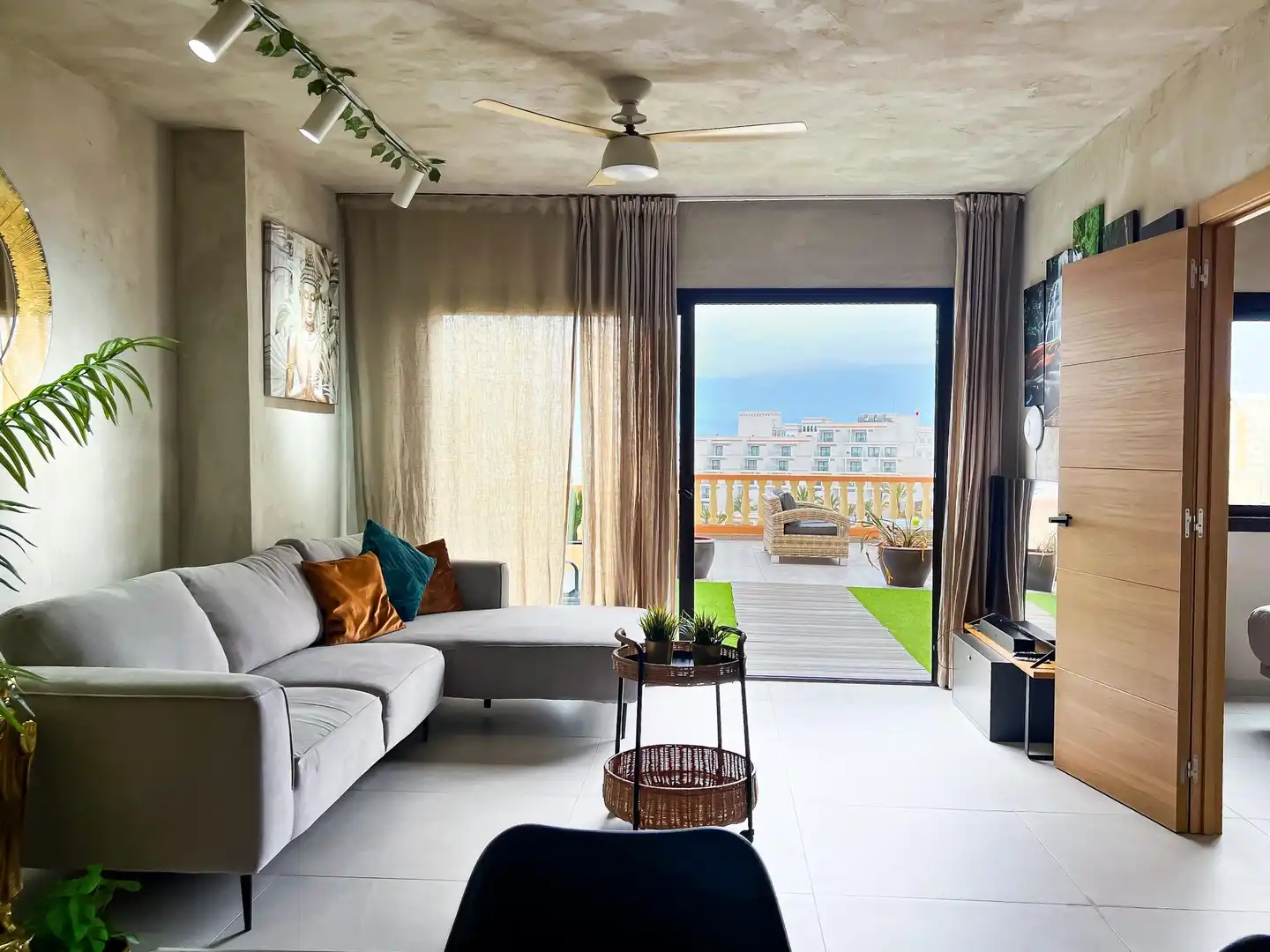 Sala d'estar de Apartament en venda en Adeje amb Terrassa, Moblat i Piscina comunitària