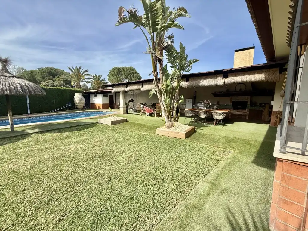 Jardín de Casa o chalet en venta en Carmona con Aire acondicionado y Amueblado