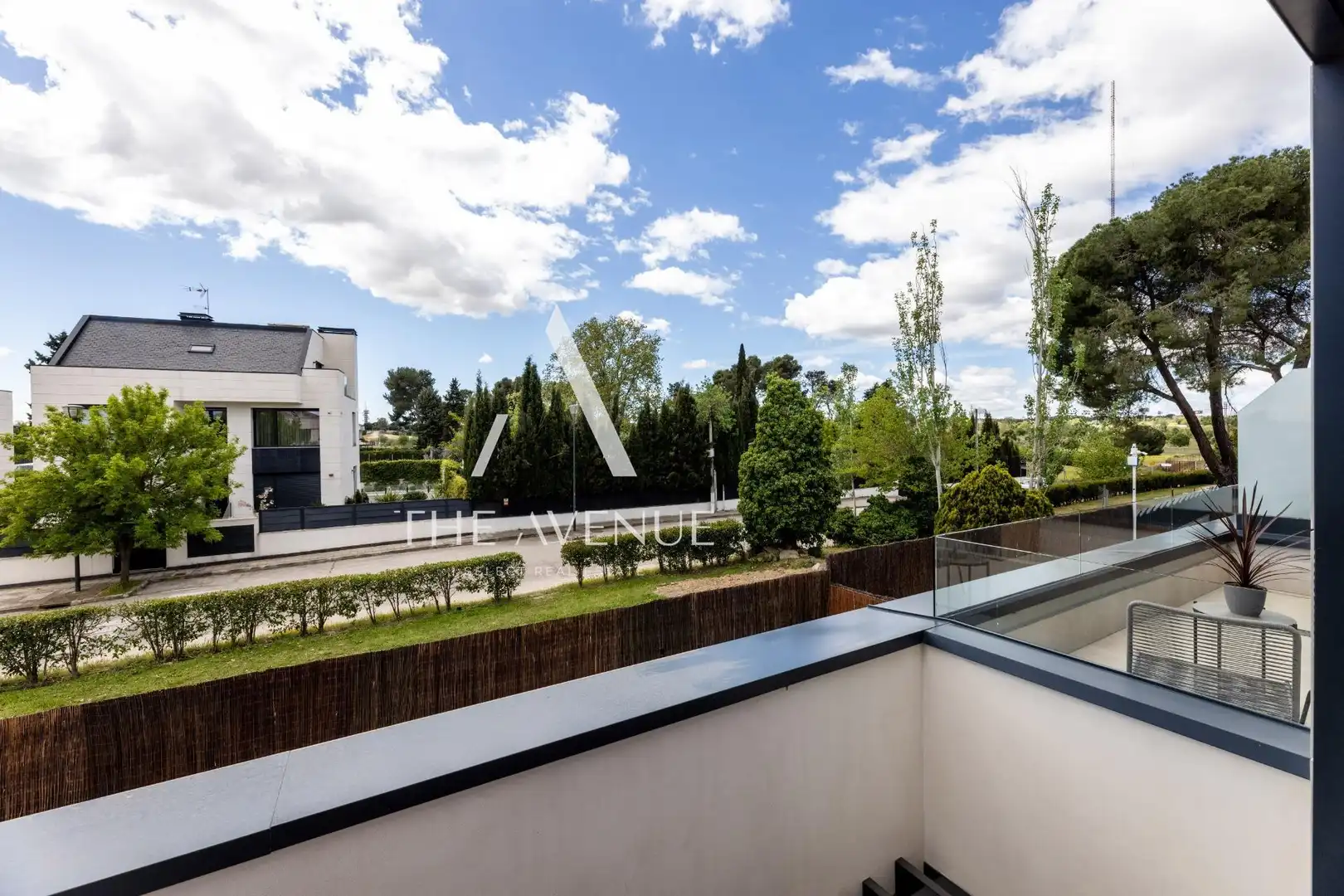 Terrassa de Casa adosada en venda en Pozuelo de Alarcón amb Calefacció, Piscina i Balcó