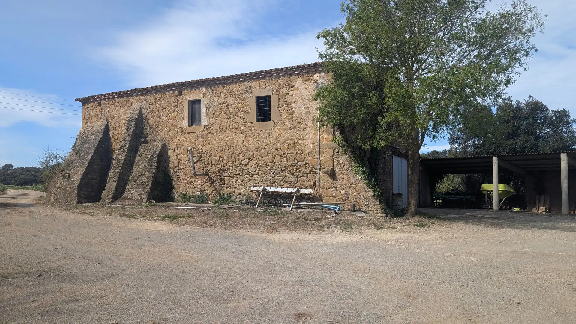 Vista exterior de Finca rústica en venda en Corçà amb Moblat