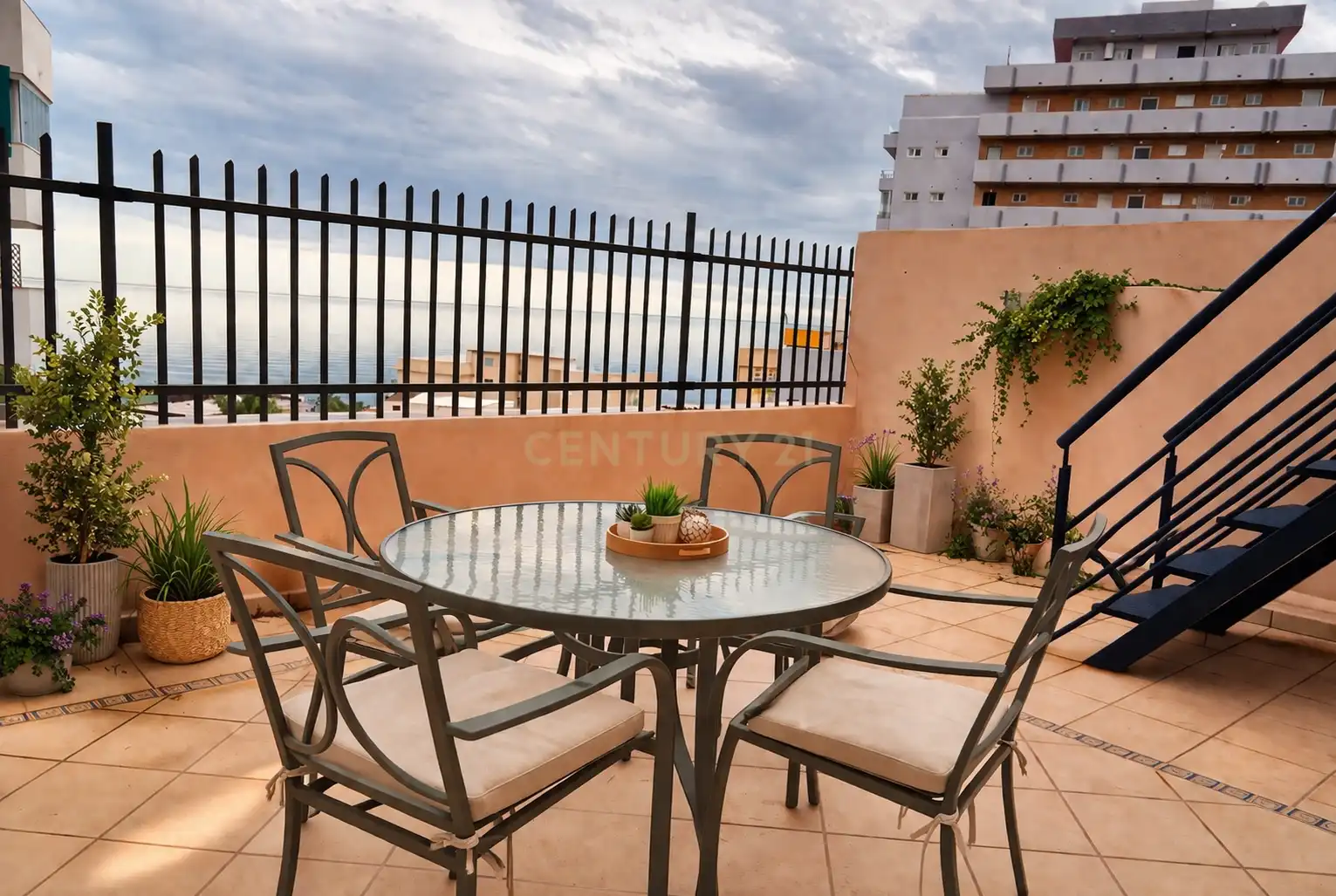 Terraza de Apartamento en venta en Fuengirola con Jardín privado, Trastero y Piscina