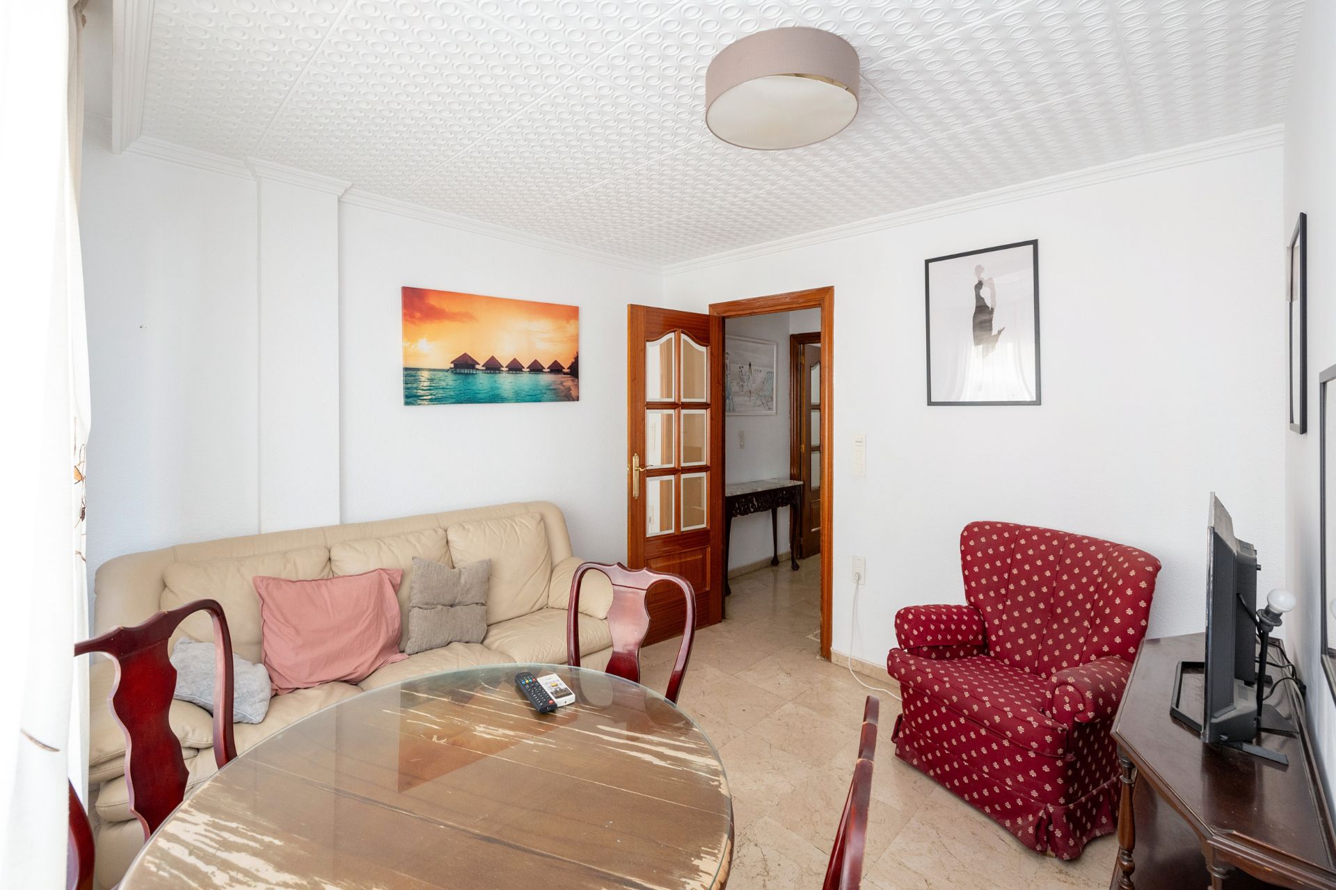 Living room of Flat to rent in  Granada Capital  with Heating, Furnished and Washing machine